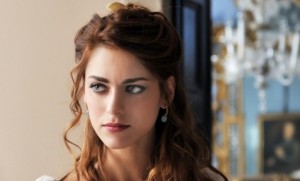 Miriam-Leone-la-dama-velata-fiction-rai