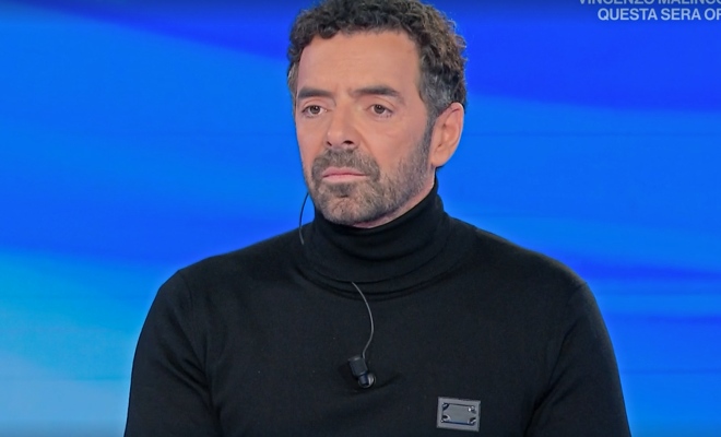 Alberto Matano torna a parlare del suo coming out: 