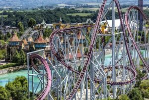 Magicland (ph Press)