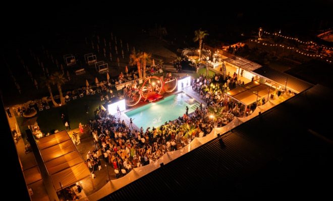 Vista dall'alto del Celebration Summer Party al Toma Beach