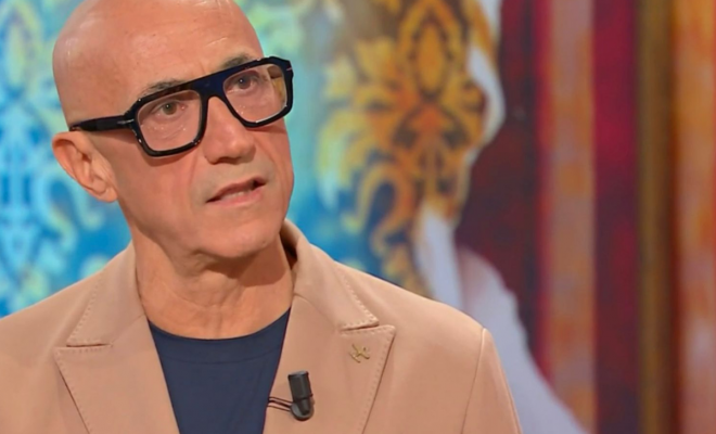 frame video anticipazione Ciao Maschio PH Press