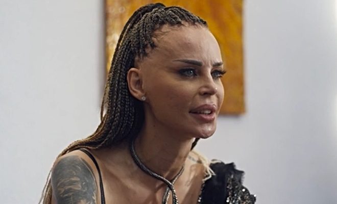 Nina Moric contro Corona