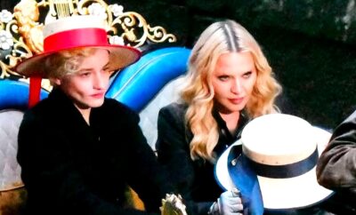madonna e Julia Garner ph ig