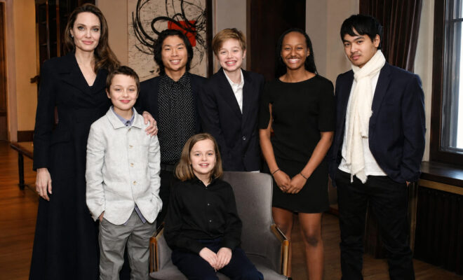 Angelina Jolie figli ph web