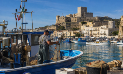 08_AZZURRO_PESCA_PORTO_IMMAGINE_EVOCATIVA_AI
